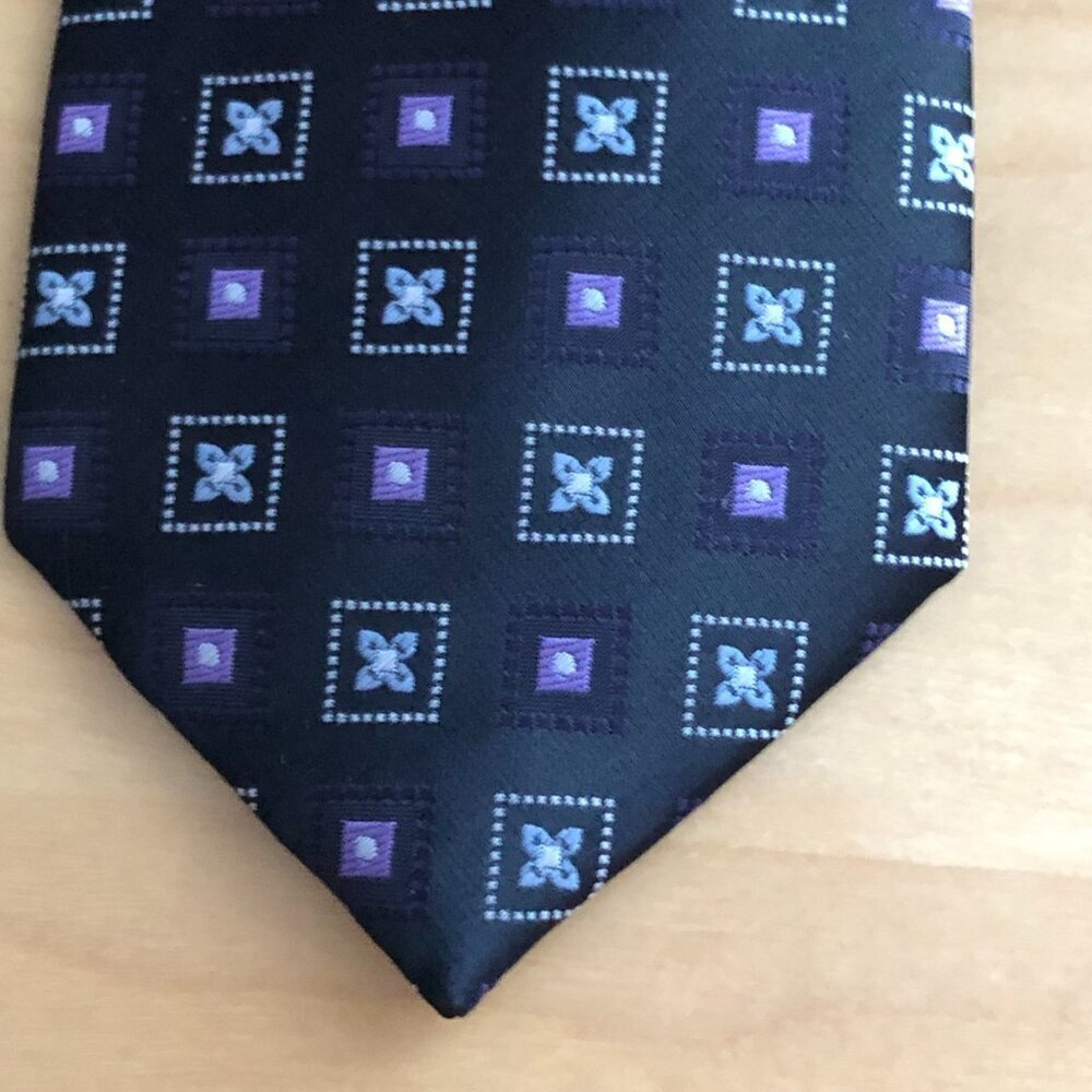 Bill Robinson Hand Made 100% Polyester Geo Floral Necktie - NEW - Picture 6 of 7